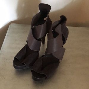 Pedro Garcia Suede heels